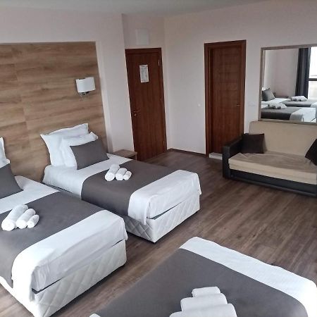 Hotel Vanilla, Varna - Free Parking エクステリア 写真