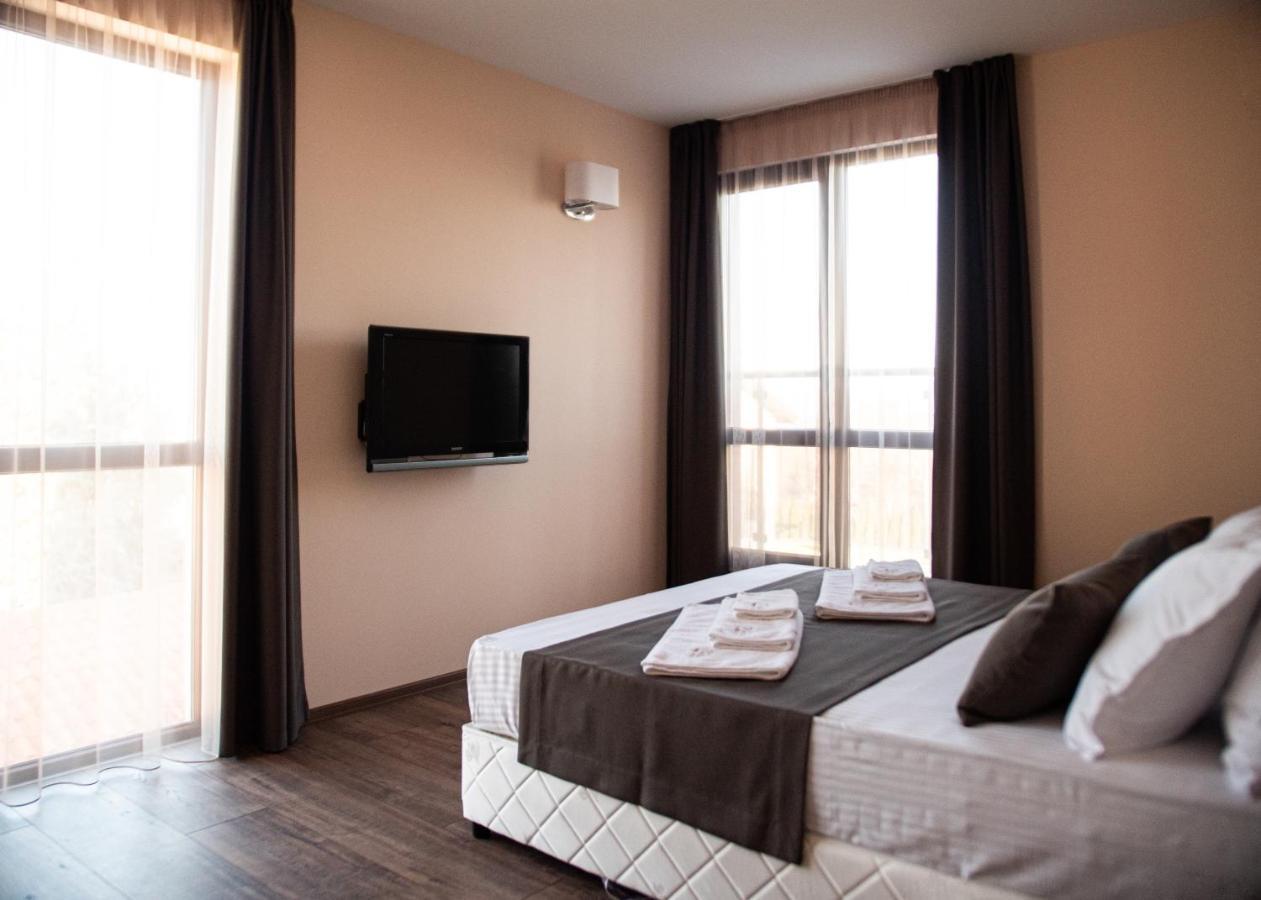 Hotel Vanilla, Varna - Free Parking エクステリア 写真