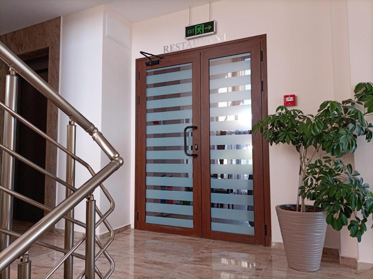 Hotel Vanilla, Varna - Free Parking エクステリア 写真