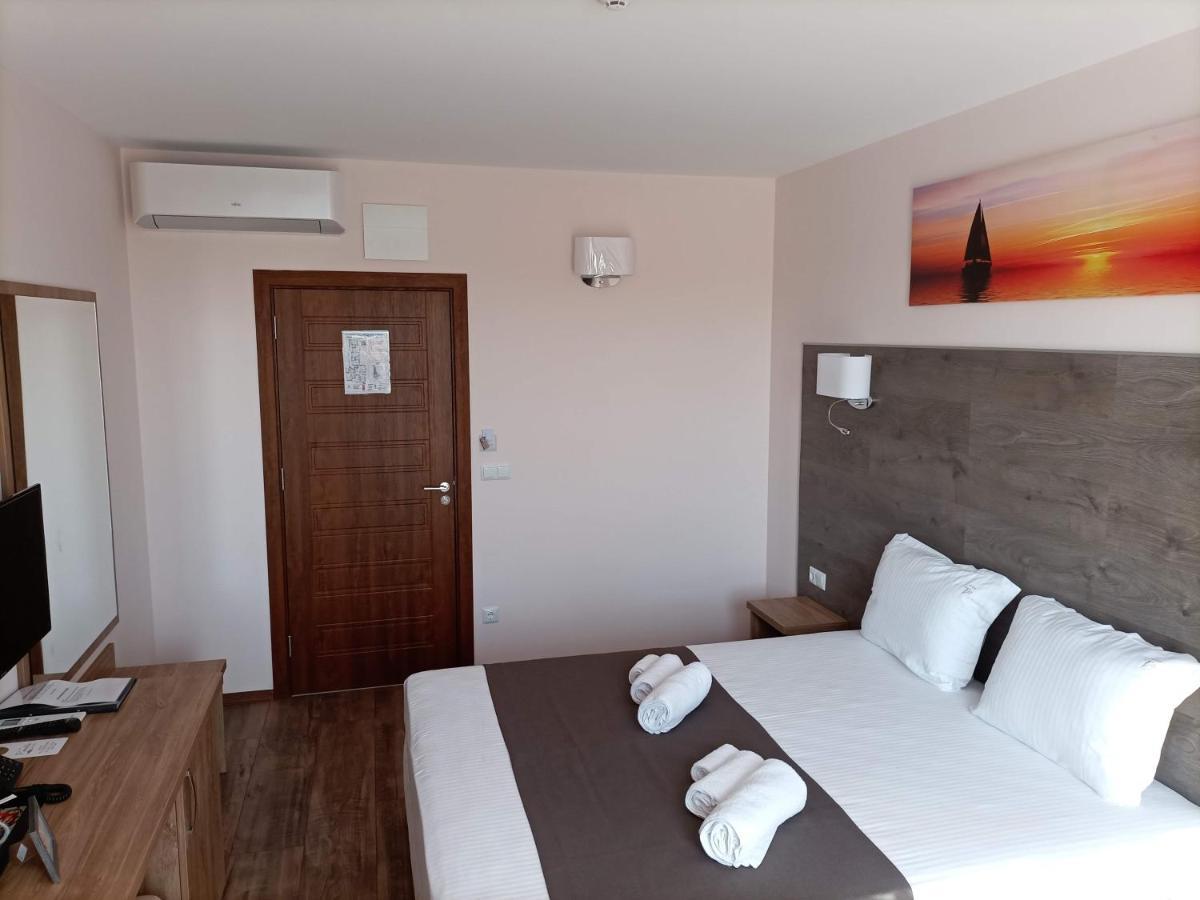 Hotel Vanilla, Varna - Free Parking エクステリア 写真