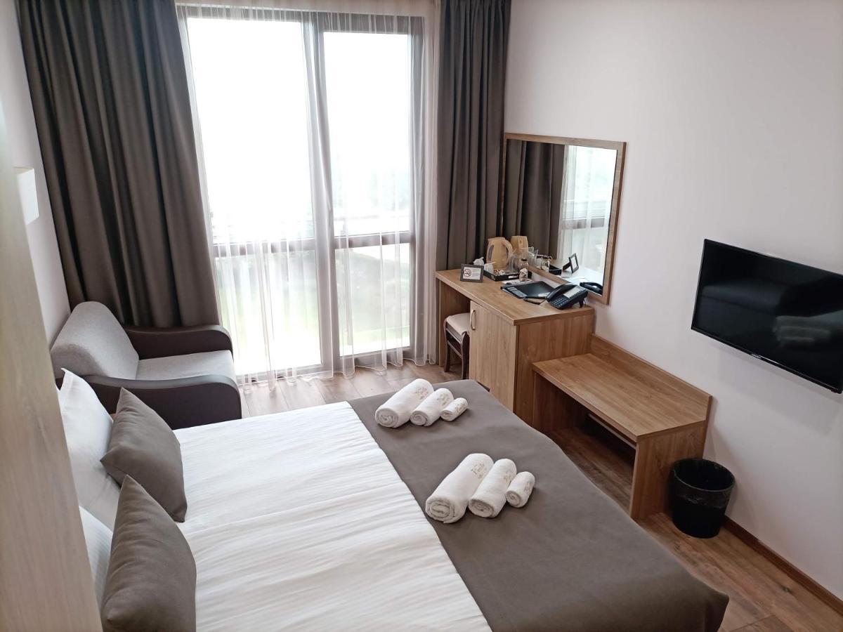 Hotel Vanilla, Varna - Free Parking エクステリア 写真